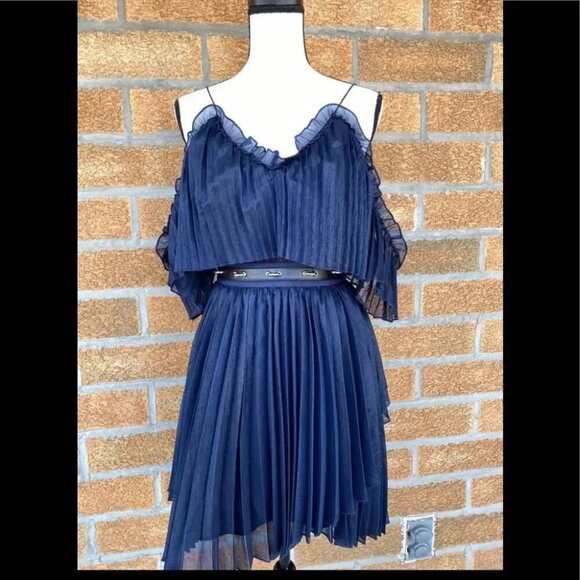 La Maison Talulah Pleated Wonder belted size xs - Picture 3 of 12